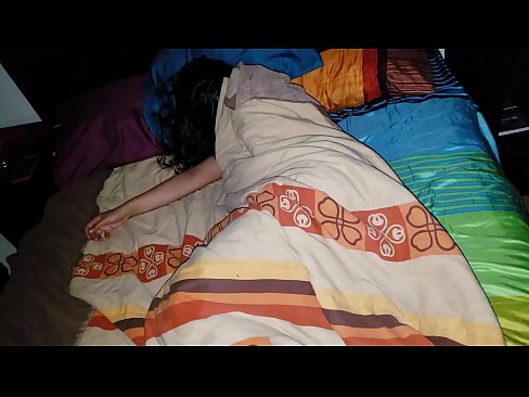 ❤️ Patėvis bara savo jauną pamotę, kol ji miega. Porno prie lt.porno24-7.ru ❌❤